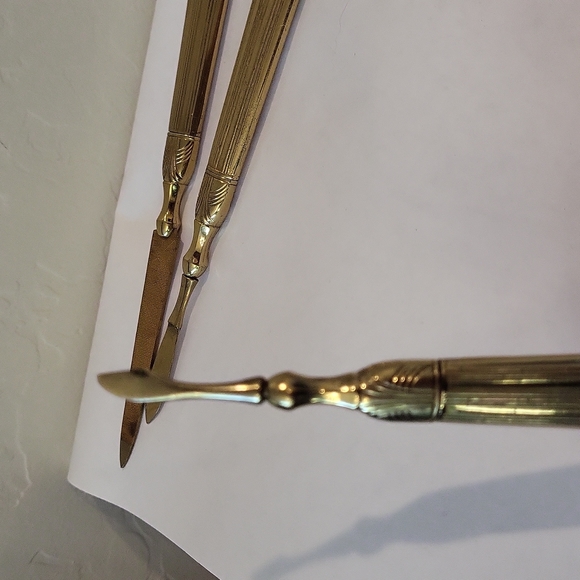 Vintage Vanity Nail Manicures Set Gold Tones Abstract Design in each handle - Picture 7 of 10